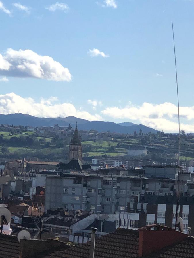 Apartamento , Wifi Y Garaje Cerca Del Centro Apartman Oviedo Kültér fotó